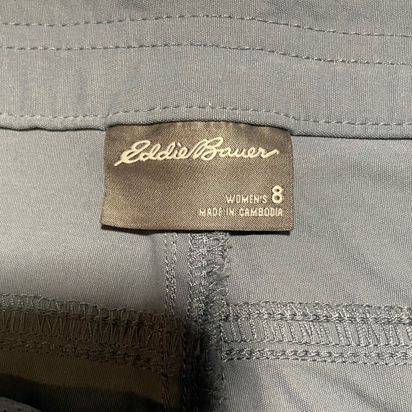 Eddie Bauer Women's Rainier Capri pants in a blue/gray color. Size 8. - Picture 2 of 13
